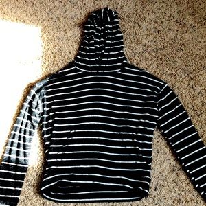 American Eagle shirt/hoodie